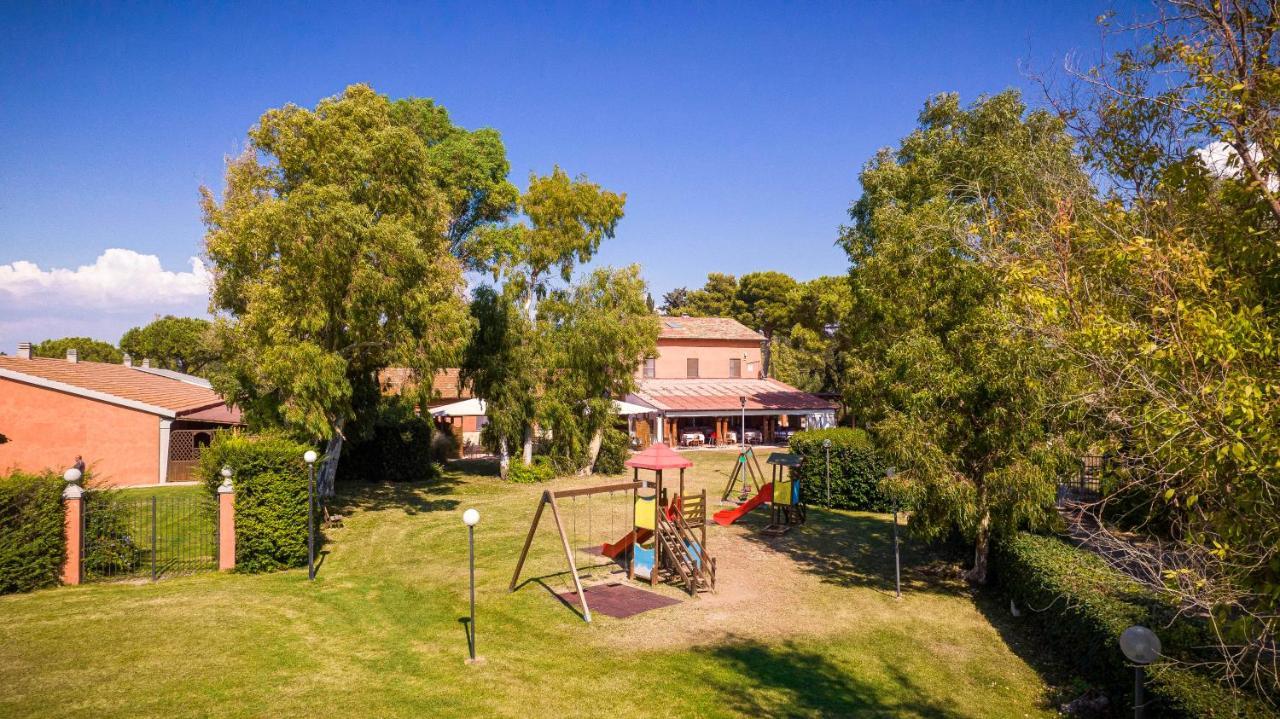 Agriturismo Podere Giulio Tarquinia Bagian luar foto