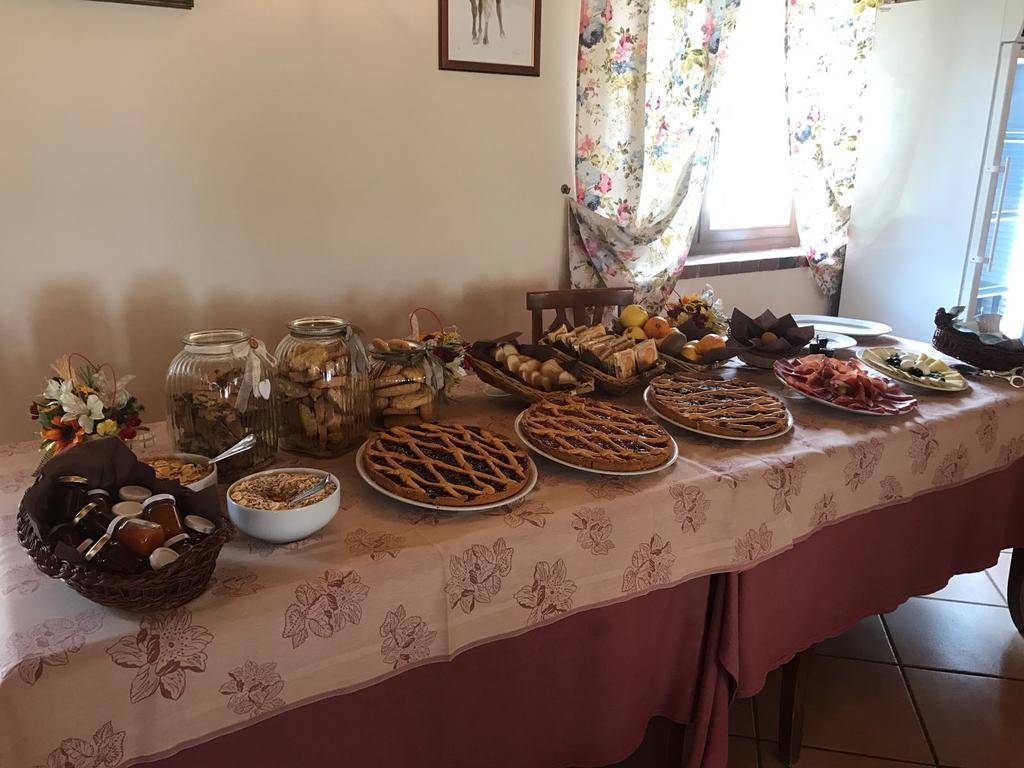 Agriturismo Podere Giulio Tarquinia Bagian luar foto