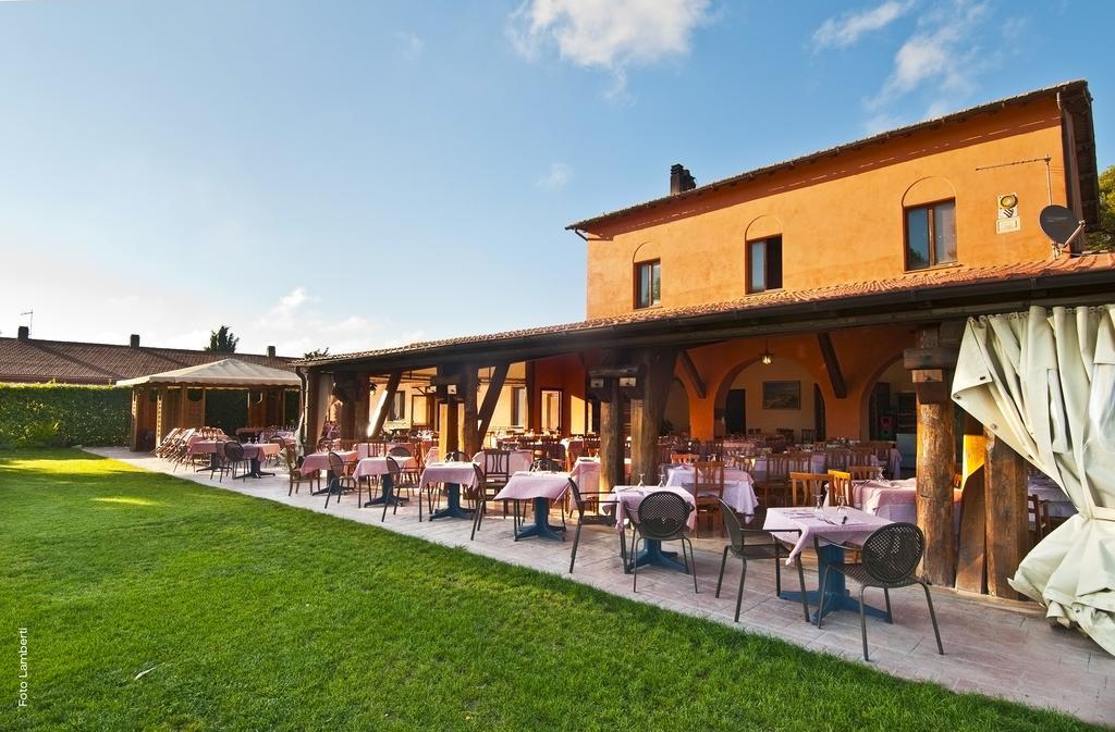 Agriturismo Podere Giulio Tarquinia Bagian luar foto
